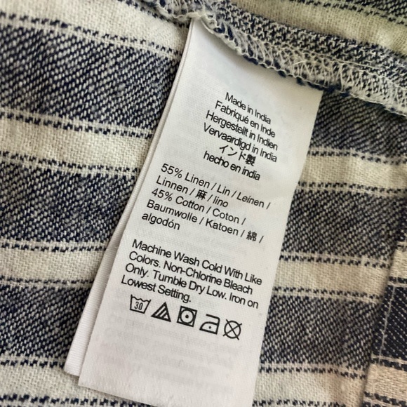 Madewell Squareneck Top in Linen Blend
Stripe - Picture 8 of 9